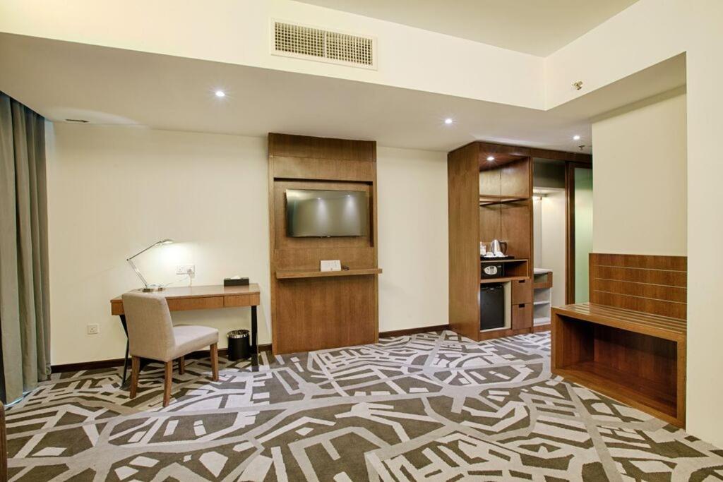 Wp Hotel Куала Лумпур Екстериор снимка