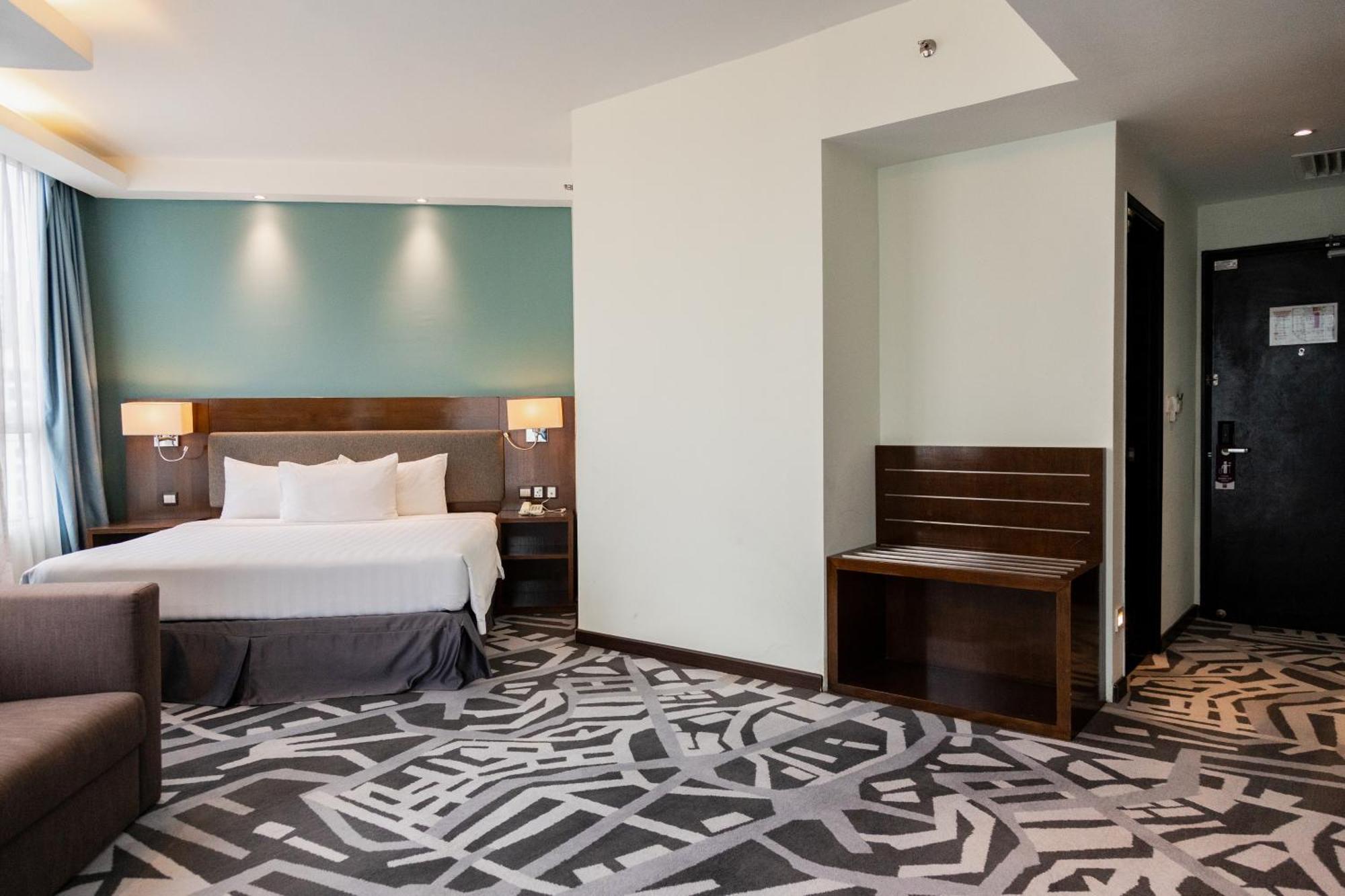 Wp Hotel Куала Лумпур Екстериор снимка