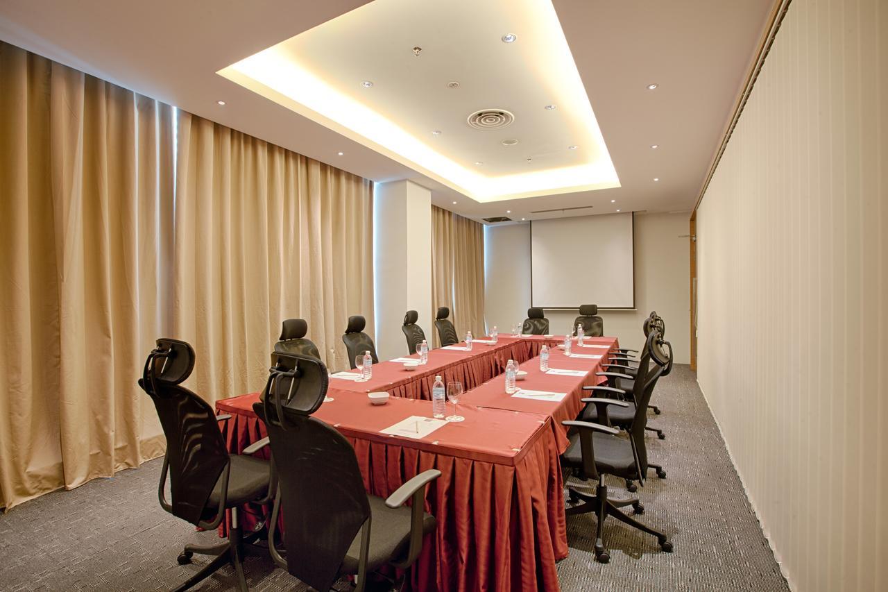 Wp Hotel Куала Лумпур Екстериор снимка